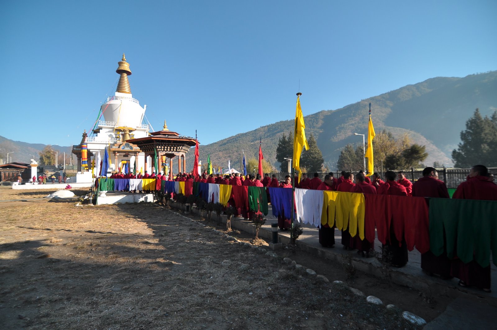 https://d3r8gwkgo0io6y.cloudfront.net/upload/National Memorial Chorten01.jpg
